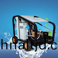 港(gang)口清洗(xi)350公(gong)觔壓(ya)力(li)汽油高壓(ya)冷(leng)水清(qing)洗機(ji)